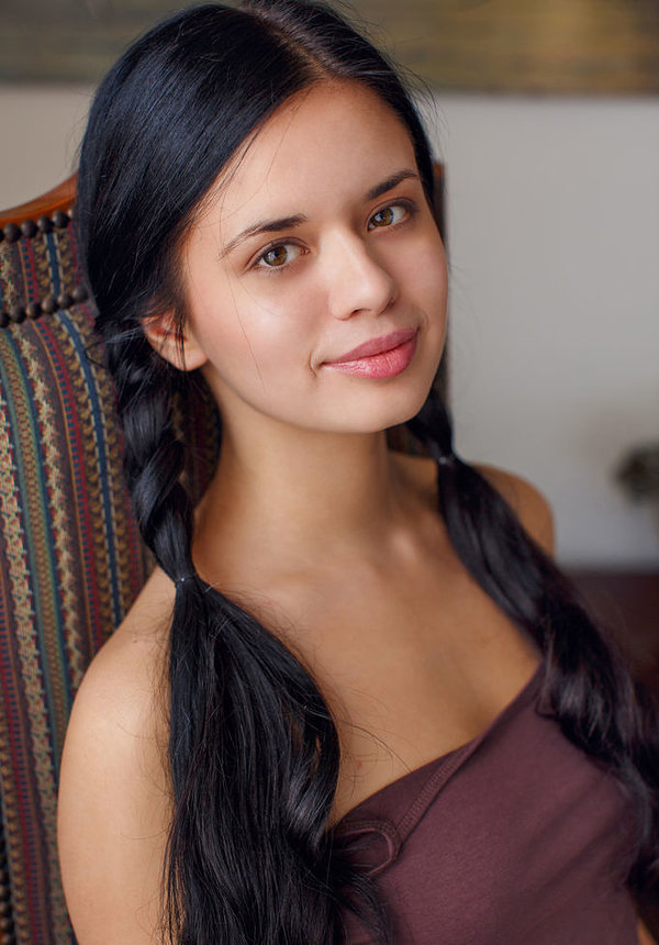 Лилия, 30